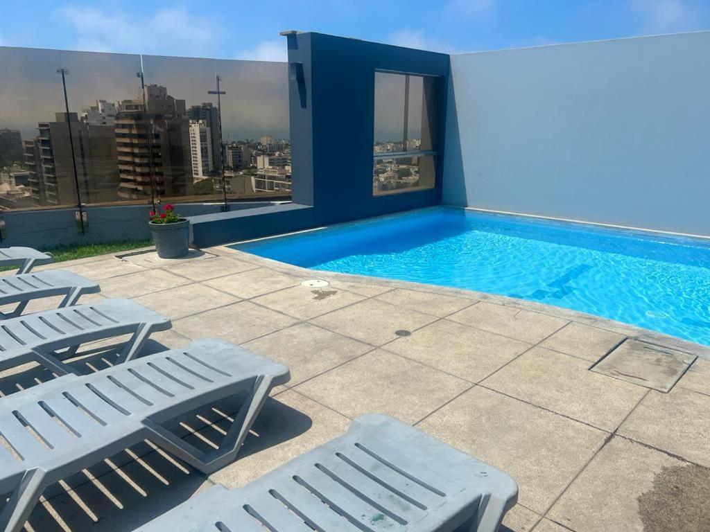 Bonito Depa San Isidro Cama Queen Office Wifi Y Cochera Appartement Lima