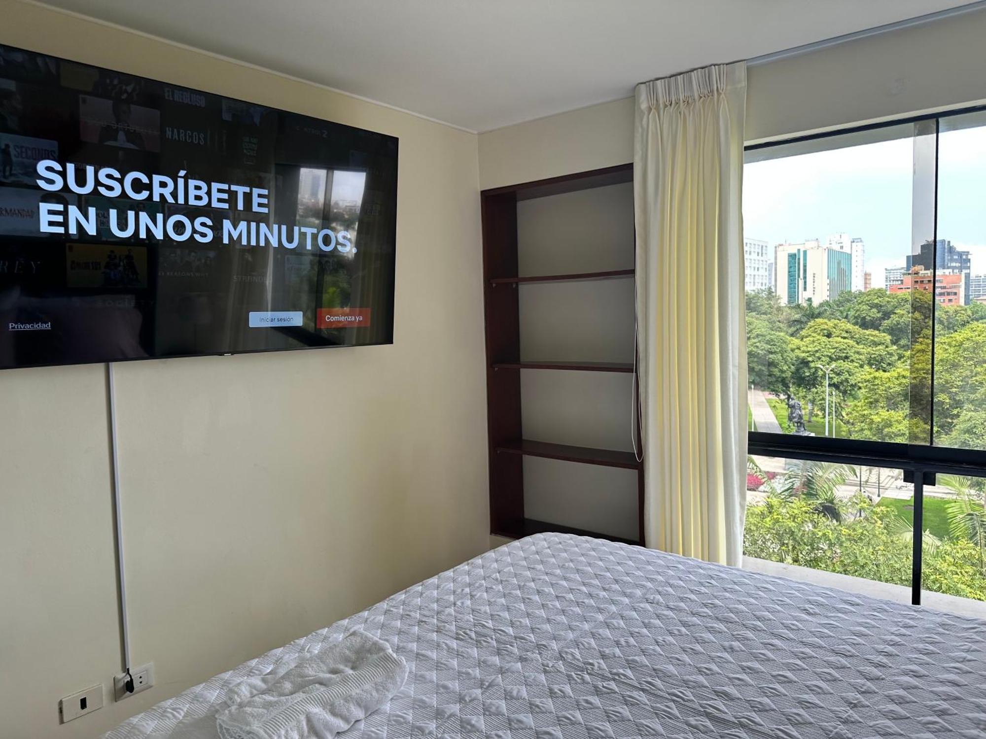 Bonito Depa San Isidro Cama Queen Office Wifi Y Cochera Appartement *